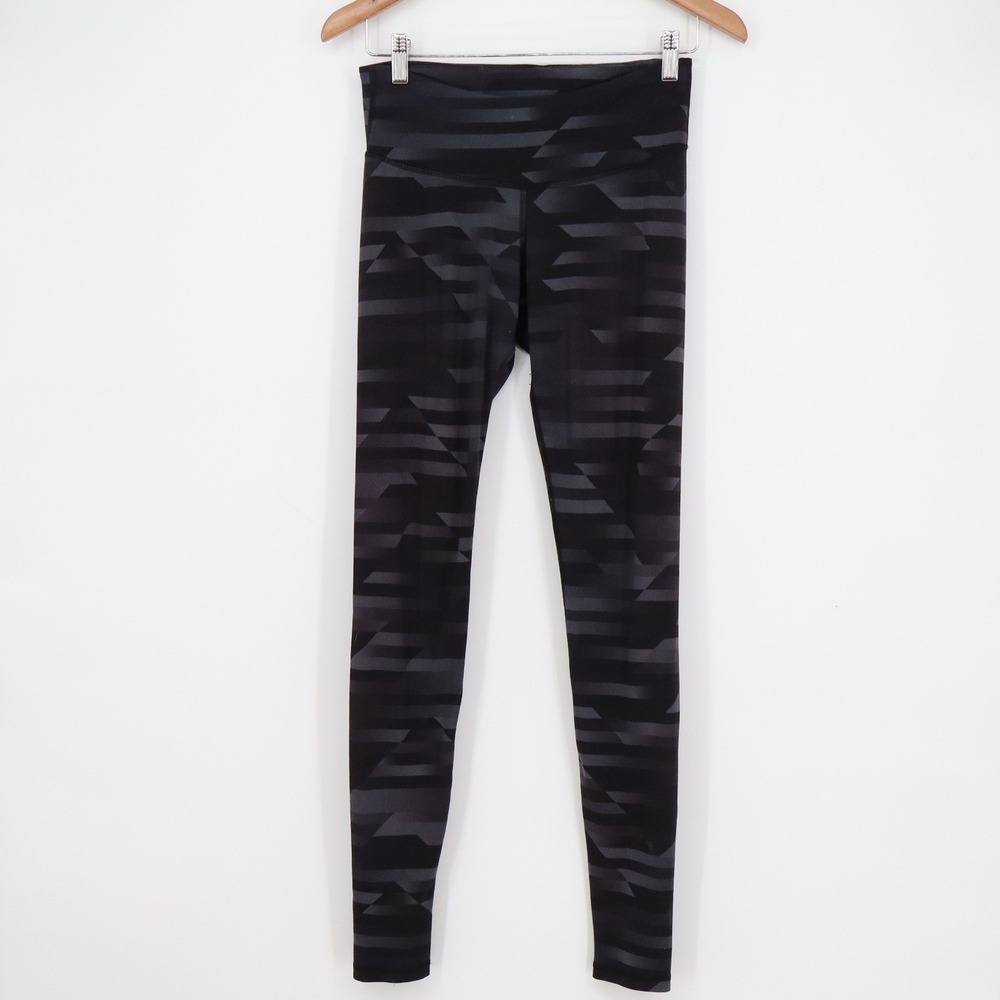 Old Navy Active Go-Dry Leggings Small Black Grey Geometric Chevron Athletic